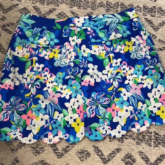 Lilly Pulitzer skort - Picture 4 of 4